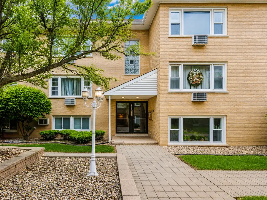 6634 W 95th Street #1D, Oak Lawn, IL 60453 - #3