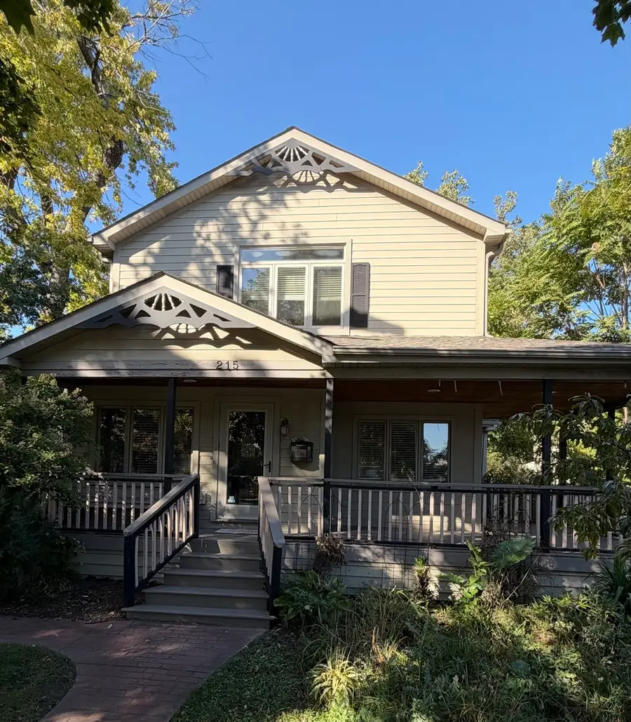 215 E Grantley Avenue, Elmhurst, IL 60126 - #2