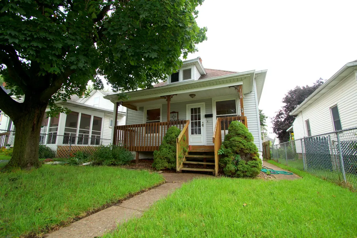 118 5th Street, Silvis, IL 61282 - #1