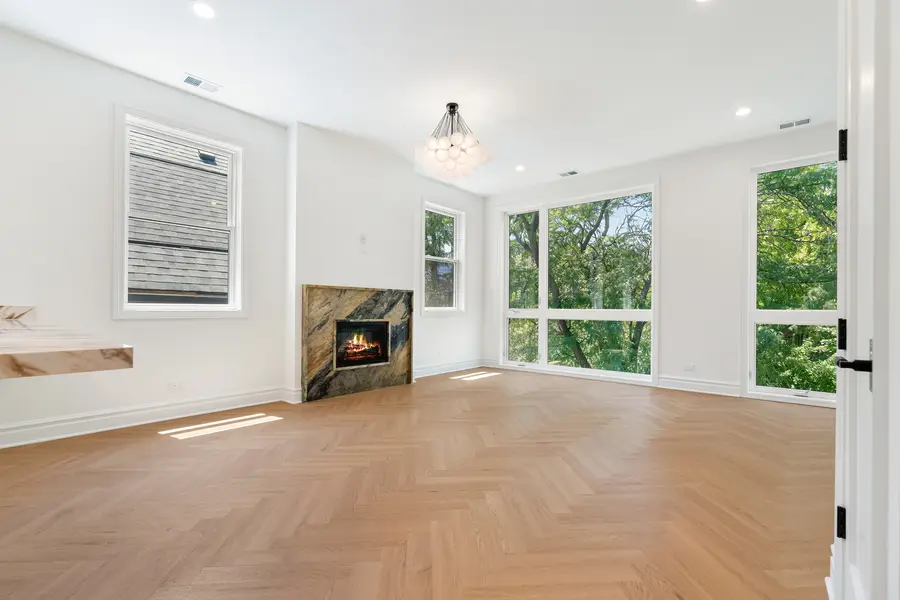 3329 N Whipple Street #3, Chicago, IL 60618 - #2