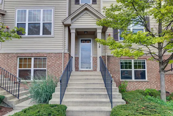 318 Laurel Avenue, Des Plaines, IL 60016
