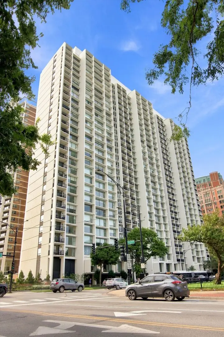 3200 N Lake Shore Drive #511, Chicago, IL 60657 - #1