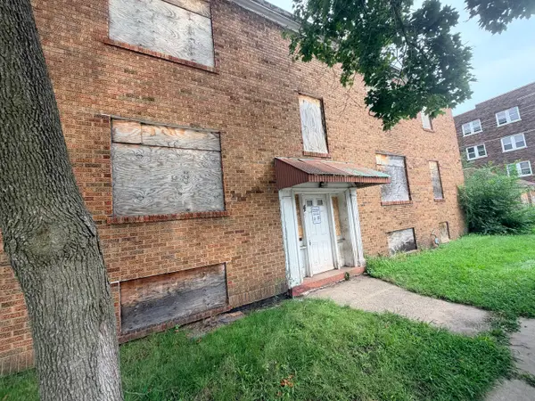 45 156th Place, Calumet City, IL 60409