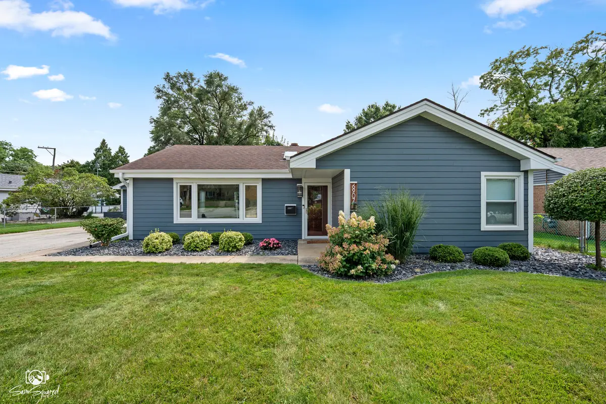 6907 W 111th Place, Worth, IL 60482 - #1