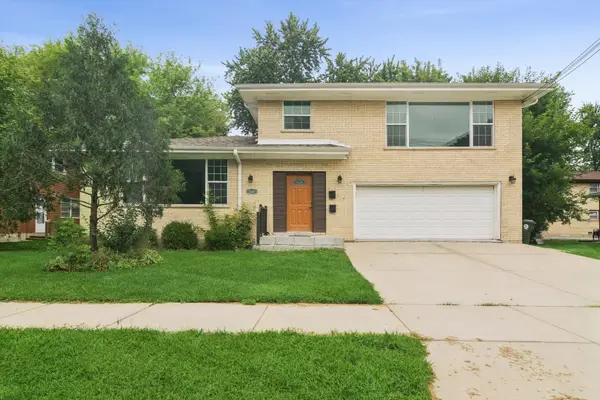 336 E Russell Street, Barrington, IL 60010