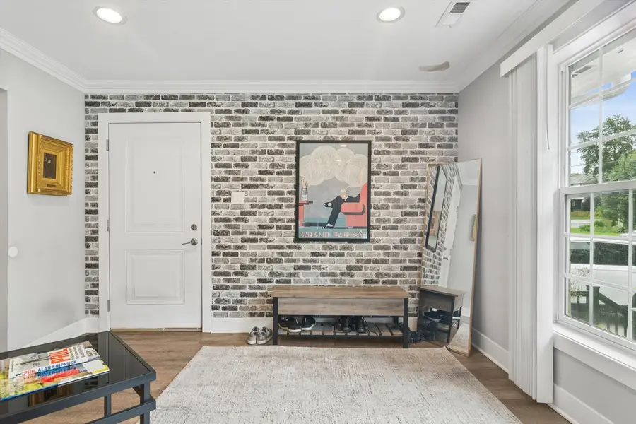 336 E Russell Street, Barrington, IL 60010 - #2