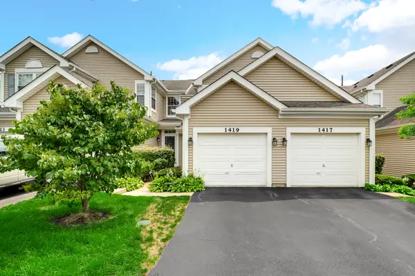 1419 Walnut Hill Avenue, St. Charles, IL 60174