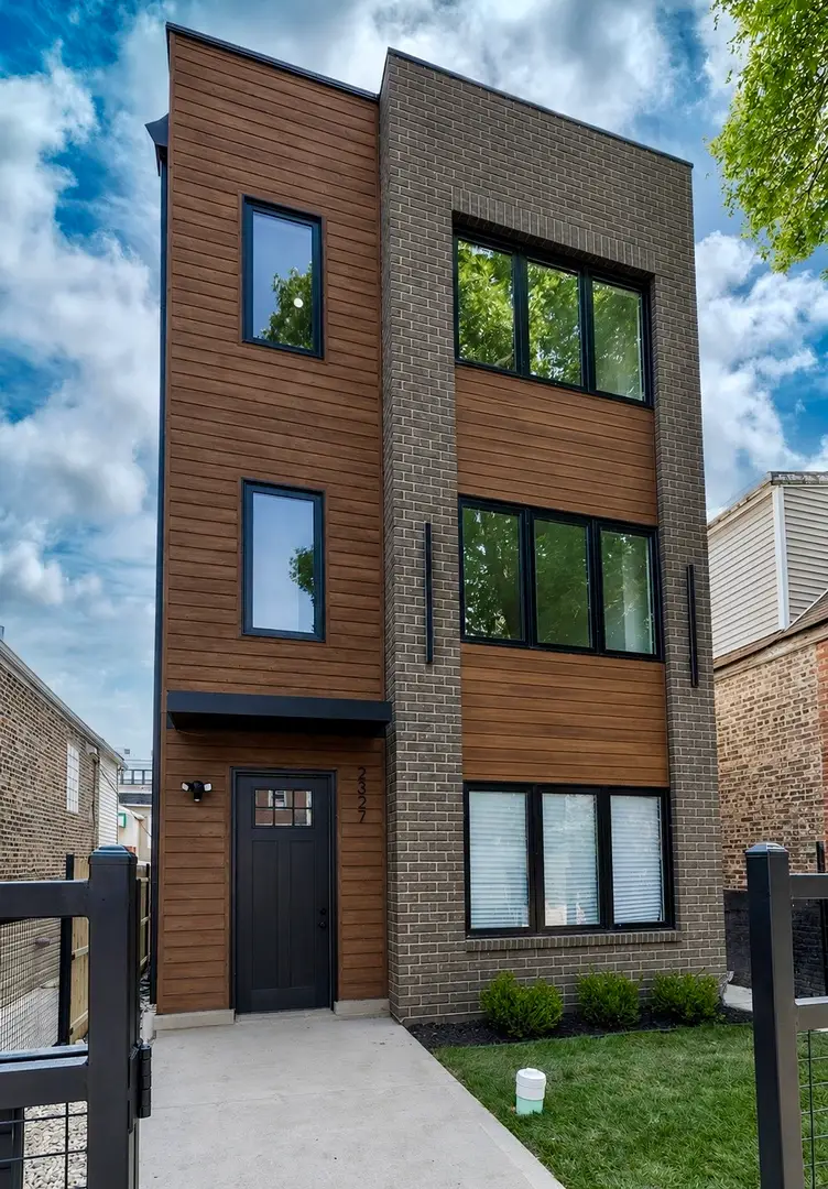 3018 W Polk Street, Chicago, IL 60612 - #1