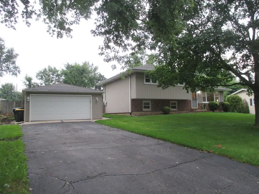 23W554 Burdette Avenue, Carol Stream, IL 60188 - #3