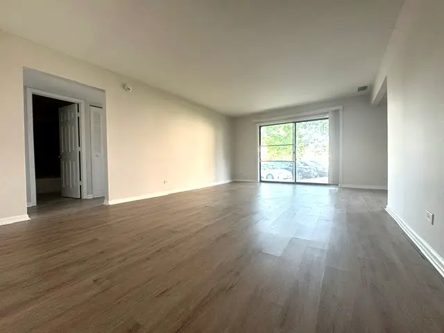 2000 Bayside Drive #110, Palatine, IL 60074 - #3