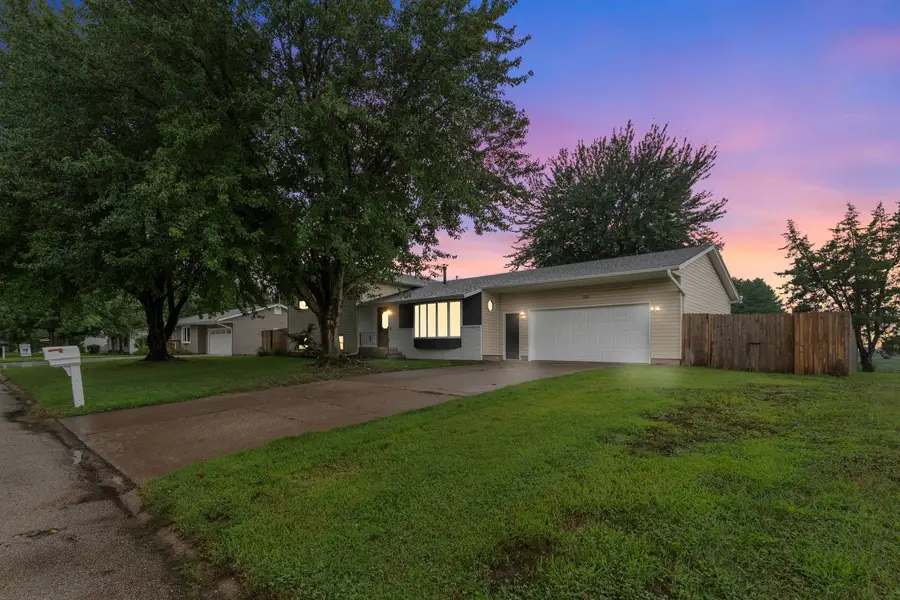 225 Melodie Lane, Colona, IL 61241 - #2