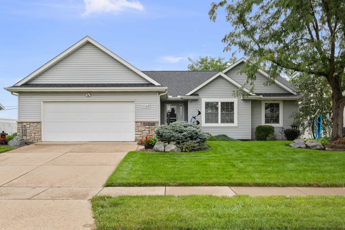 4368 Sapphire Lane, Bettendorf, IA 52722 - #1