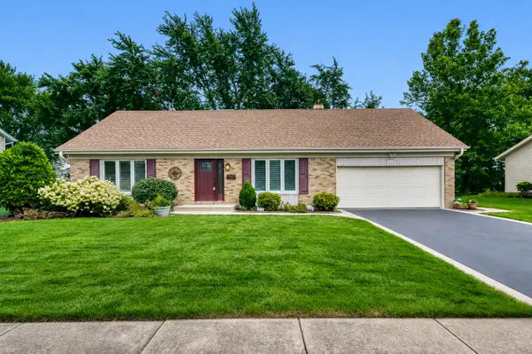 3455 Treaty Lane, Hoffman Estates, IL 60192