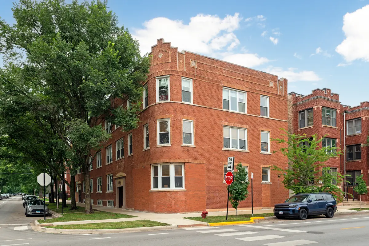 2607 N Hamlin Avenue #3, Chicago, IL 60647 - #1