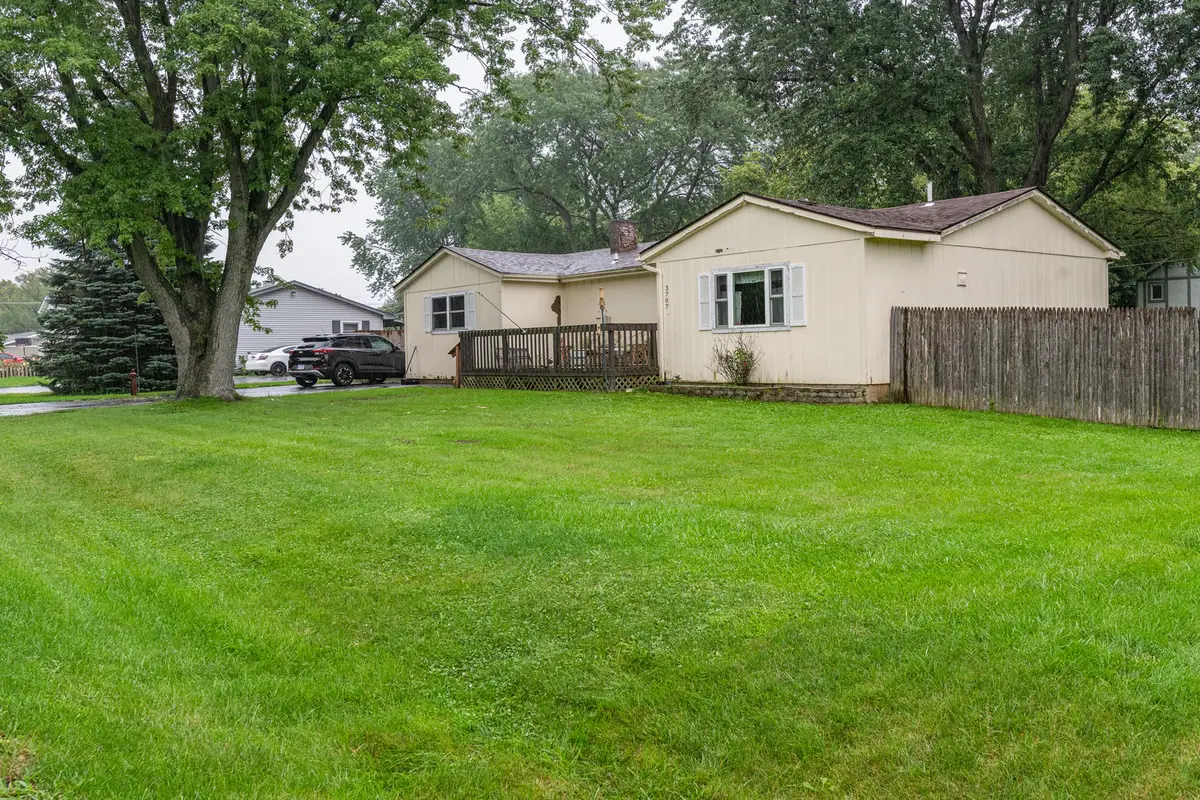 3707 Clearview Avenue, Gurnee, IL 60031 - #1