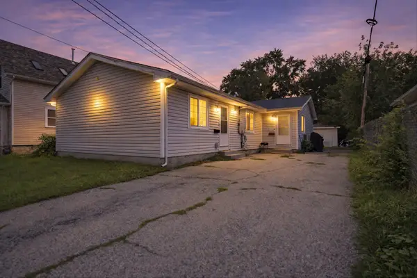 412 S State Street, Aurora, IL 60505