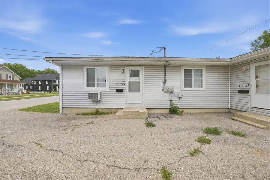 412 S State Street, Aurora, IL 60505 - #3