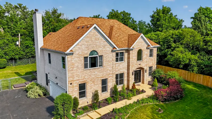 1685 Marion Street, Roselle, IL 60172 - #2