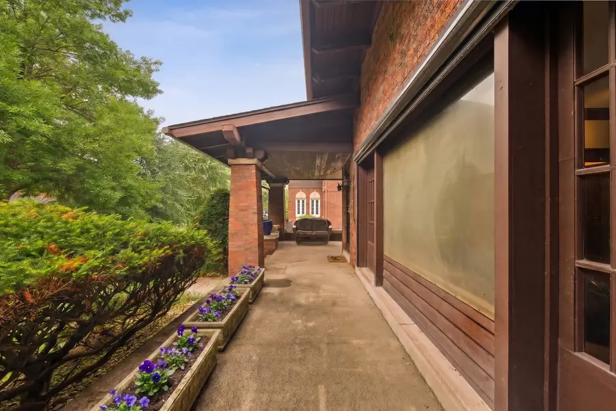 6829 S Constance Avenue, Chicago, IL 60649 - #2