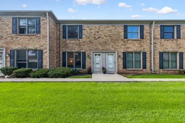 1753 Bristol Walk #1753, Hoffman Estates, IL 60169