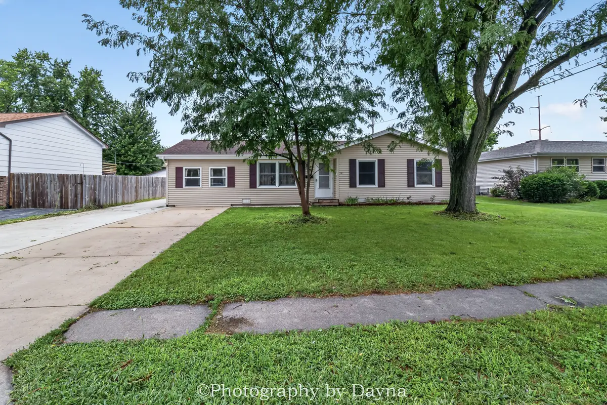18 N West Avenue, Bourbonnais, IL 60914 - #1