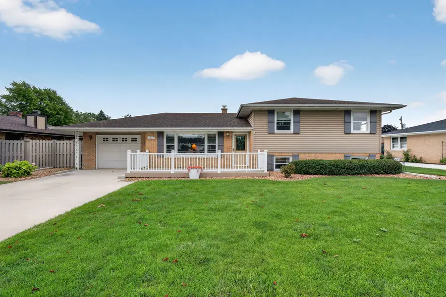 1817 Root Street, Crest Hill, IL 60403 - #3