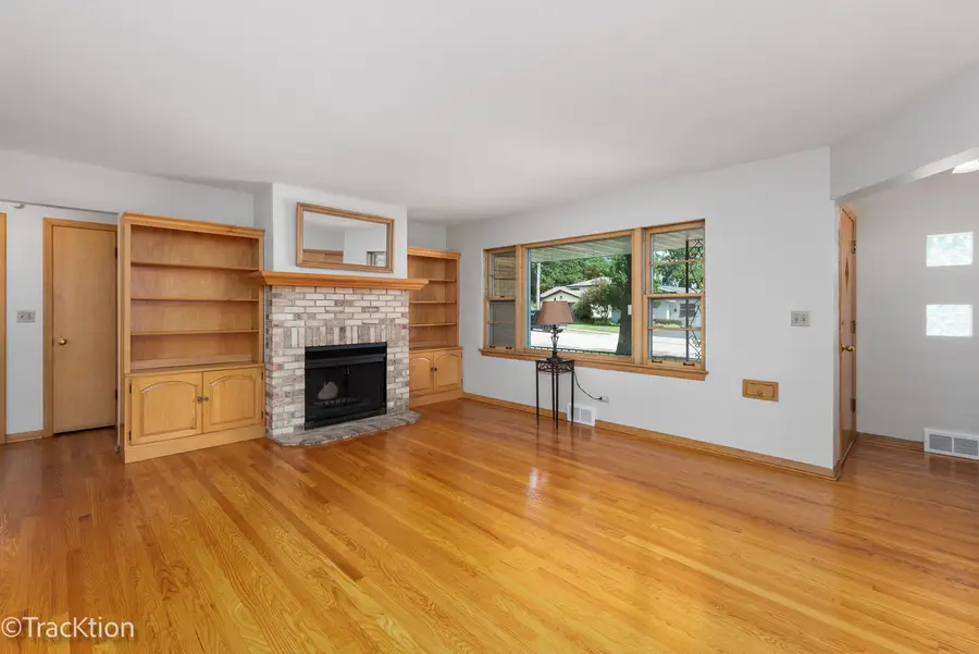 310 Merton Avenue, Glen Ellyn, IL 60137 - #3