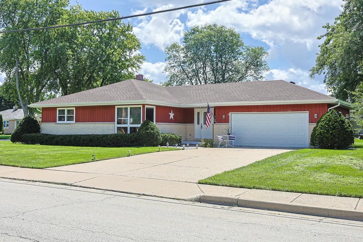 1305 Van Street, Elgin, IL 60123 - #1