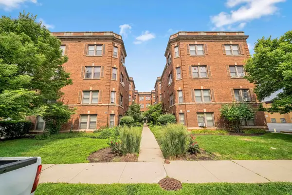 54 Forest Avenue #2W, Riverside, IL 60546