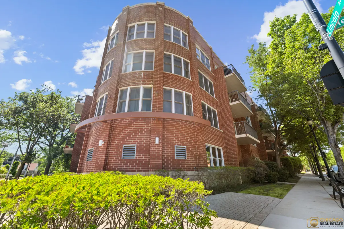 8200 Lincoln Avenue #304, Skokie, IL 60077 - #1