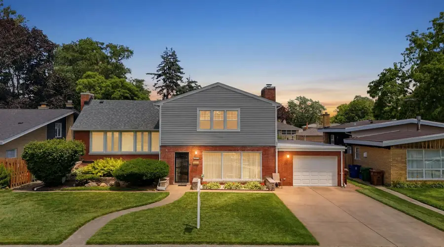9817 Tulley Avenue, Oak Lawn, IL 60453 - #2