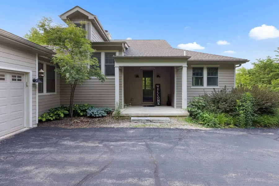 33 Sugarcreek Trail, Galena, IL 61036 - #2