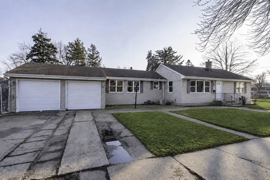 821 12th Street, North Chicago, IL 60064 - #2