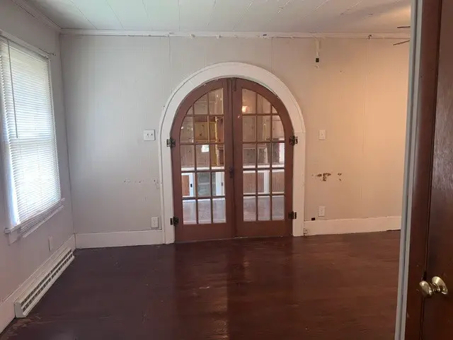 808 W College Street, Carbondale, IL 62901 - #3