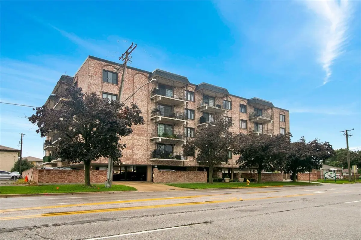 7525 W Lawrence Avenue #505, Harwood Heights, IL 60706 - #1