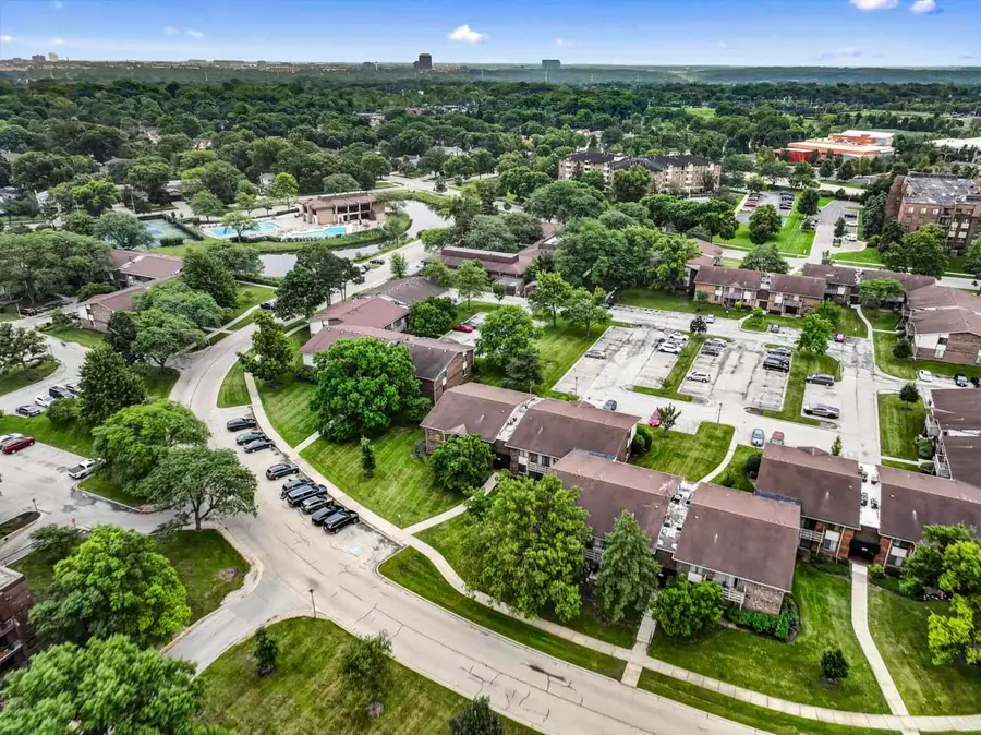 465 Raintree Court #2B, Glen Ellyn, IL 60137 - #3