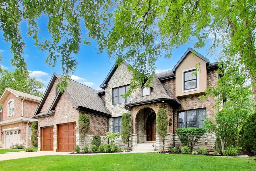 1301 N Chicago Avenue, Arlington Heights, IL 60004 - #2