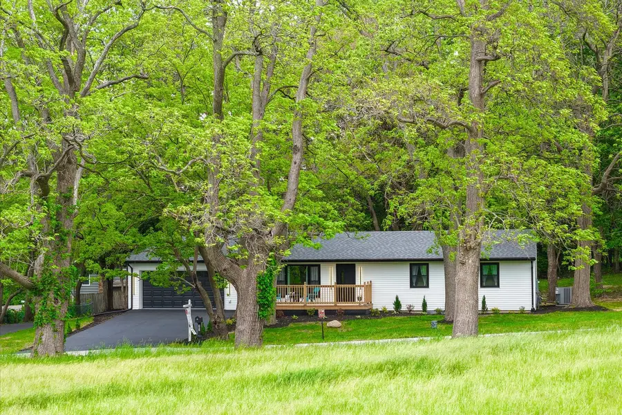 35W302 Pinelands Road, Saint Charles, IL 60174 - #2
