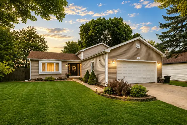 165 Abbeywood Circle, Streamwood, IL 60107