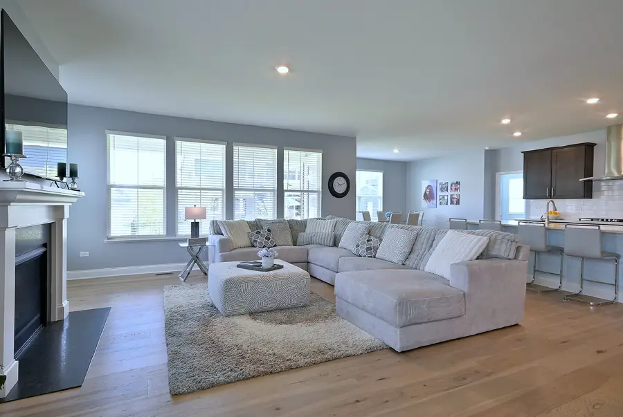 1174 Larswood Lane, Crystal Lake, IL 60012 - #3