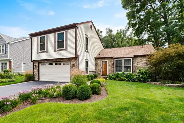 400 Old Hunt Road, Fox River Grove, IL 60021
