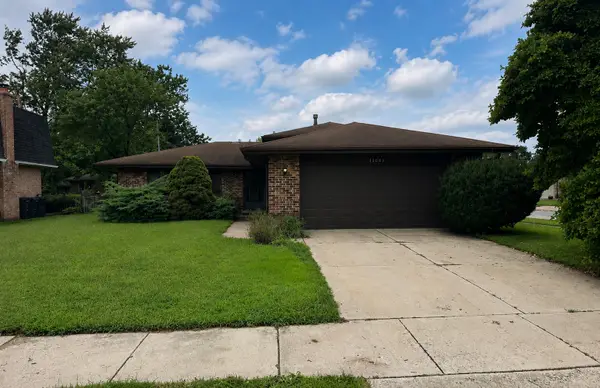 15048 Naughton Drive, South Holland, IL 60473