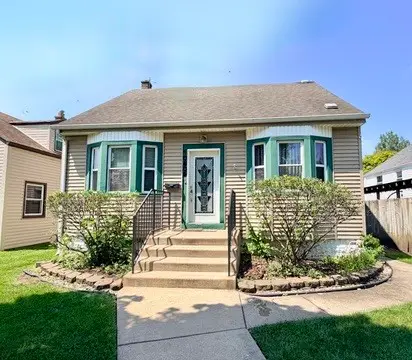 10806 S Whipple Street, Chicago, IL 60655