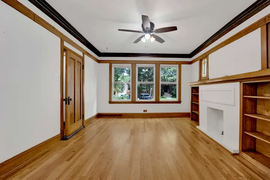 2419 W Berenice Avenue, Chicago, IL 60618 - #2