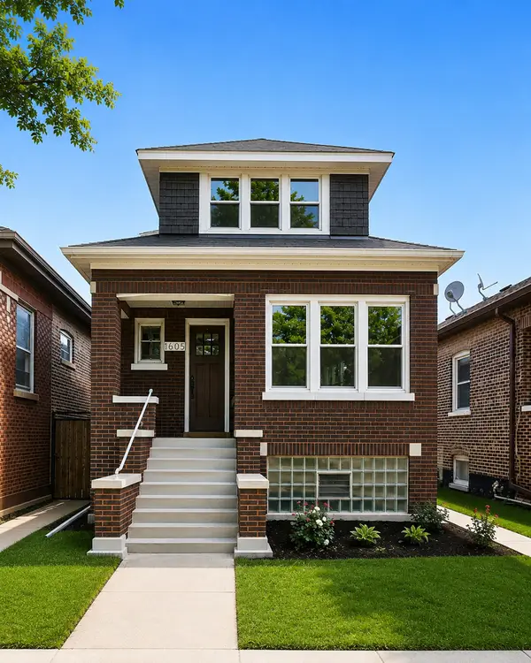 2516 Kenilworth Avenue, Berwyn, IL 60402