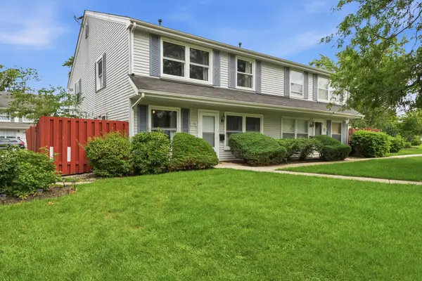 1784 Queensbury Circle #5714, Hoffman Estates, IL 60169
