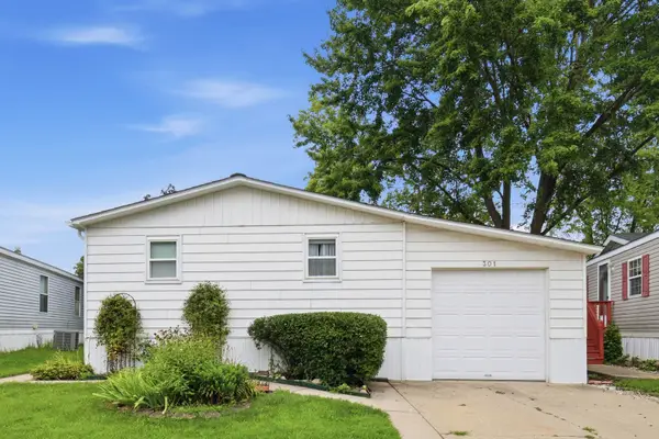 301 Shay Court, Wheeling, IL 60090