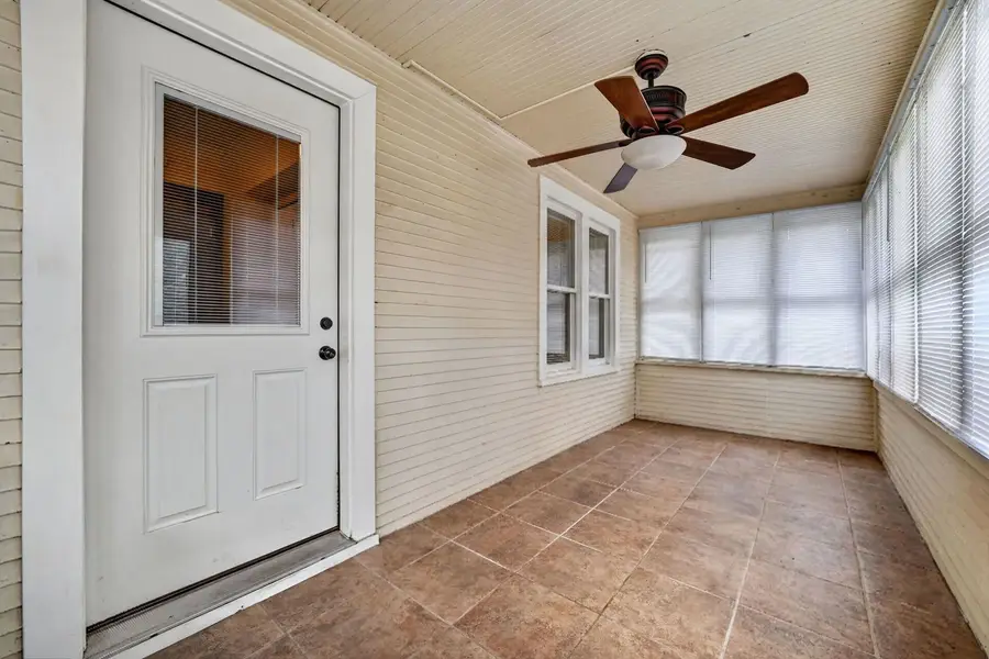315 N 12th Street, Rochelle, IL 61068 - #2