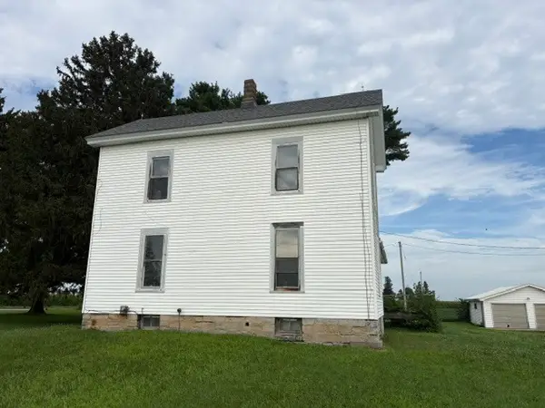 2295 170th Avenue, Reynolds, IL 61279