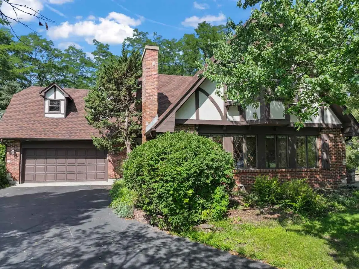 4511 Hanover Drive, Crystal Lake, IL 60012 - #1